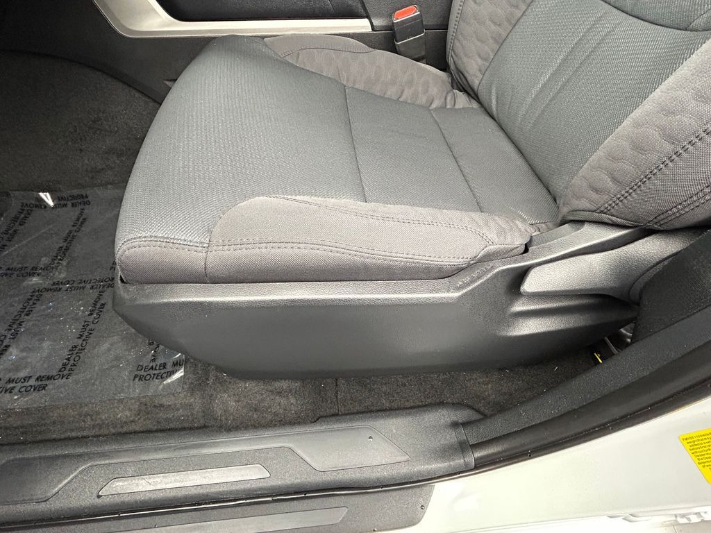 Used 2024 Wind Chill Pearl Toyota SR5 image 12