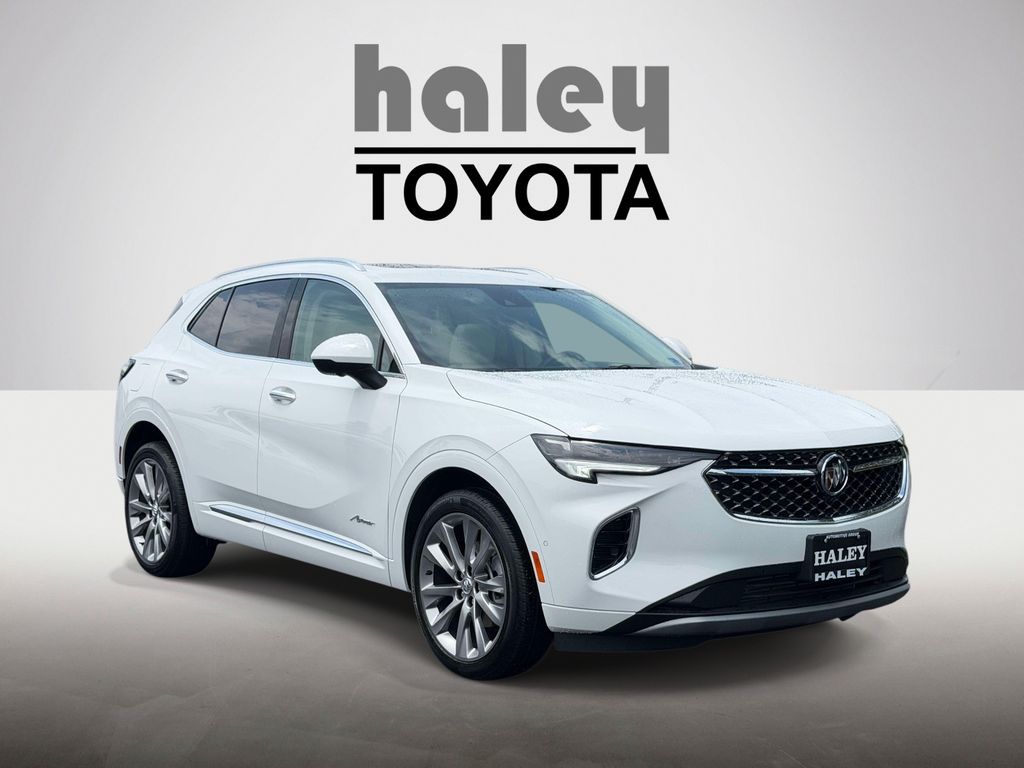 Summit White 2022 Buick Envision Avenir FWD SUV / Crossover Front-Wheel Drive 9-Speed Automatic