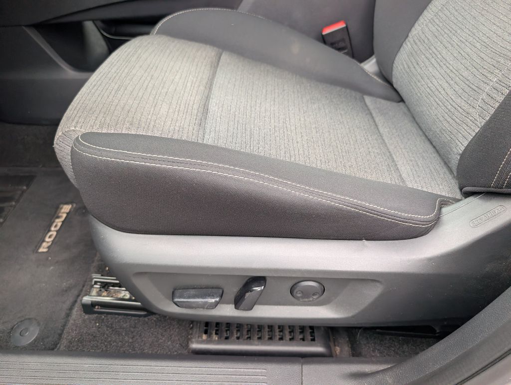 Used 2023 Nissan Rogue SUV