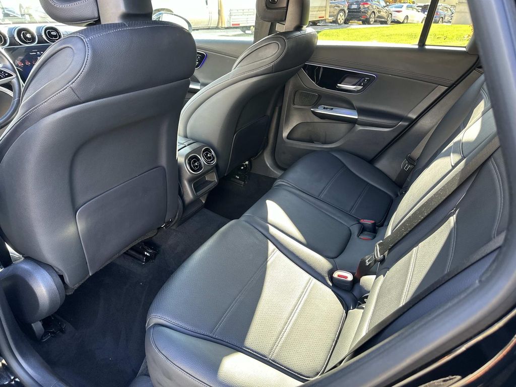 Thumbnail: 2023 Mercedes-Benz GLC - 31