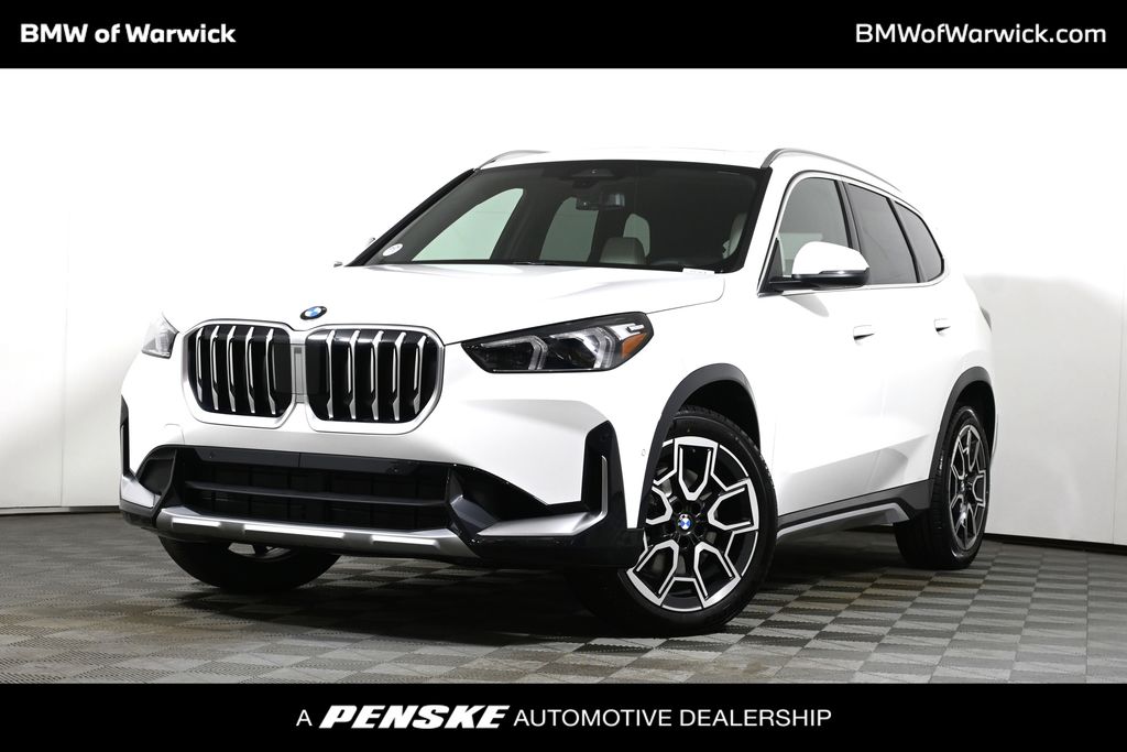 Thumbnail: 2027 BMW X1 - 1