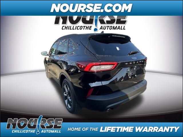 2025 Ford Escape Hybrid ST-Line photo