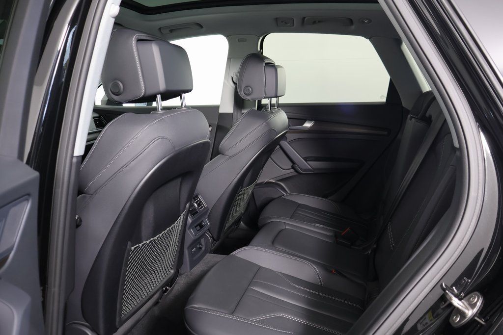 Thumbnail: 2024 Audi Q5 - 11