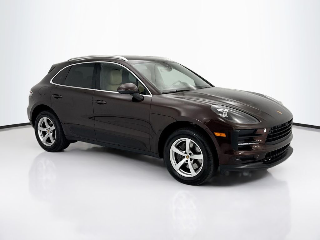 Thumbnail: 2021 Porsche Macan - 3
