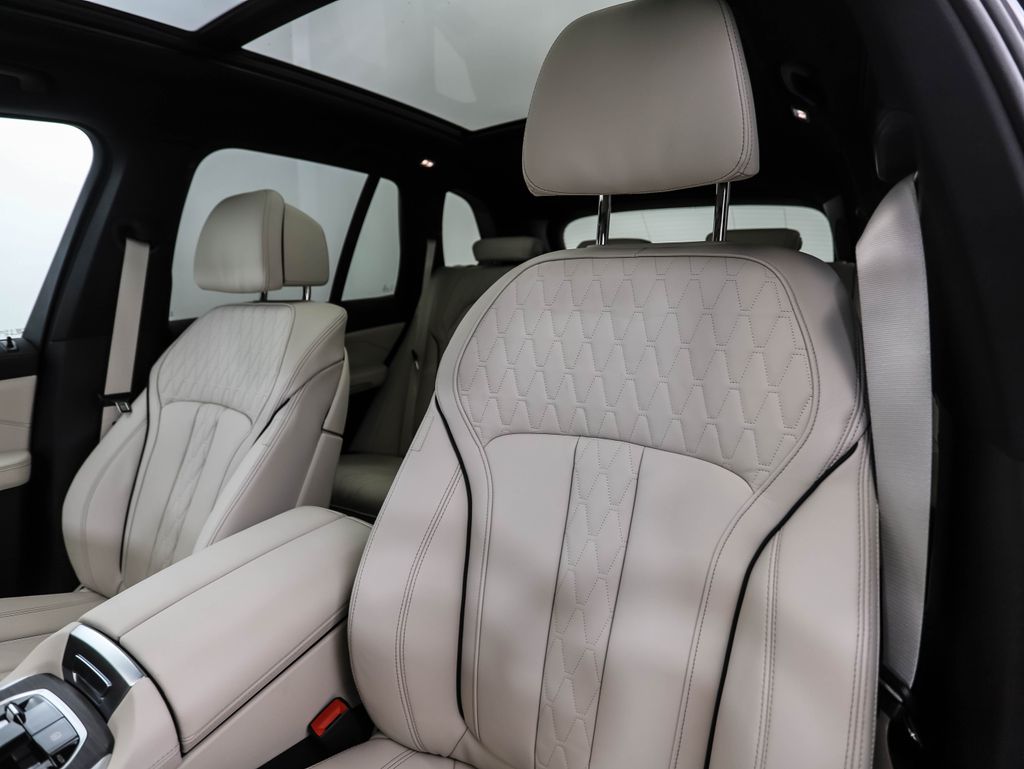 2026 BMW X5 xDrive50e 12