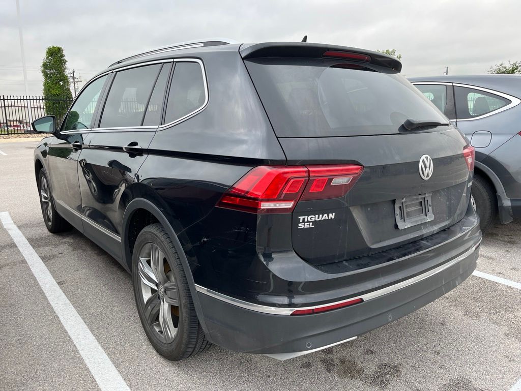 Thumbnail: 2021 Volkswagen Tiguan - 3