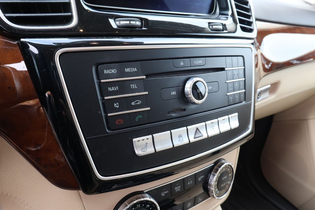 Thumbnail: 2019 Mercedes-Benz GLS - 23