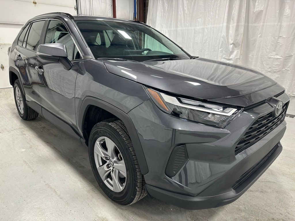 2025 Toyota RAV4 XLE AWD