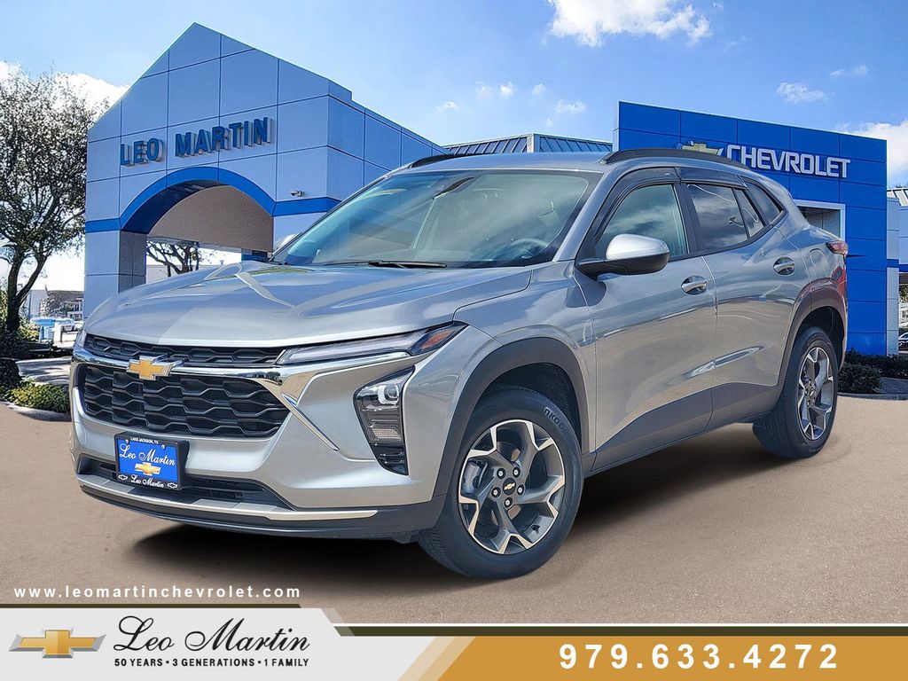 Sterling Gray Metallic 2025 Chevrolet Trax LT FWD SUV / Crossover Front-Wheel Drive 6-Speed Automatic
