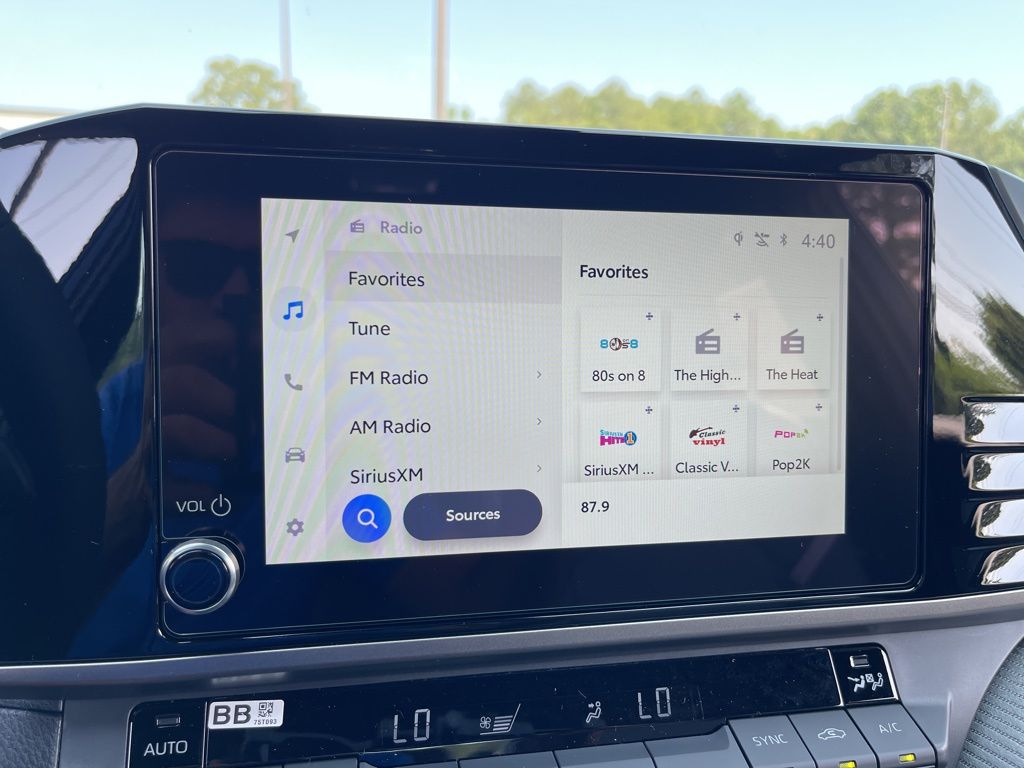 Camry Hybrid SE