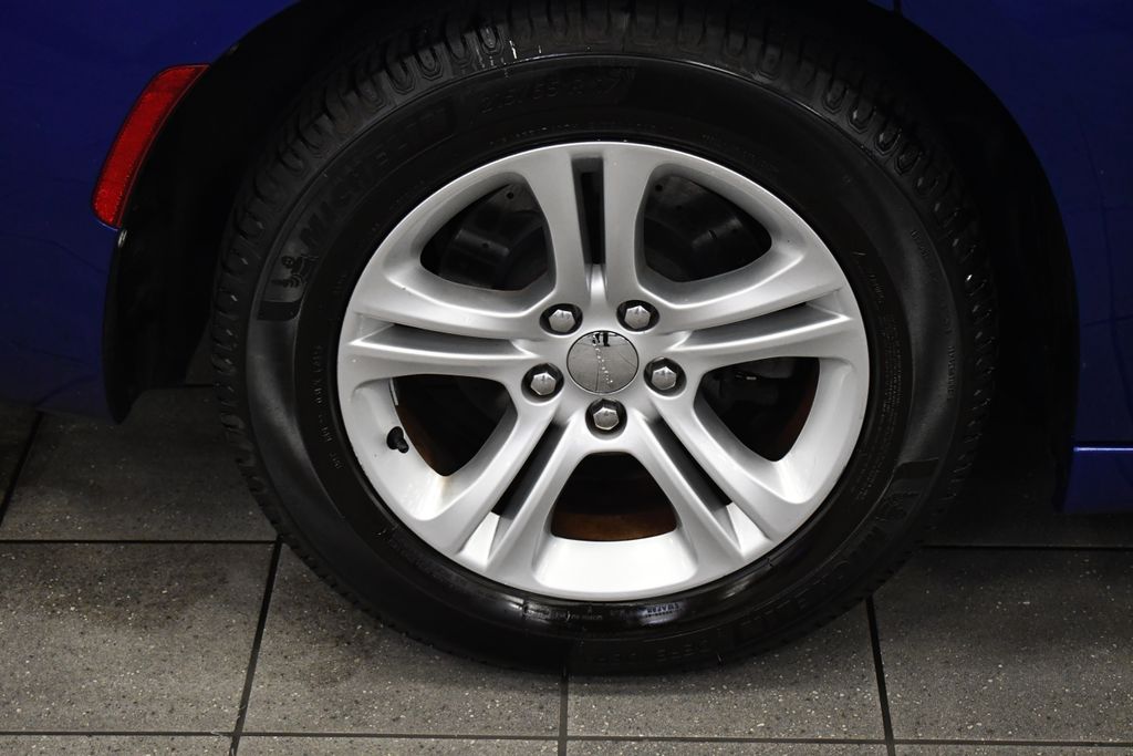 Thumbnail: 2019 Dodge Charger - 13