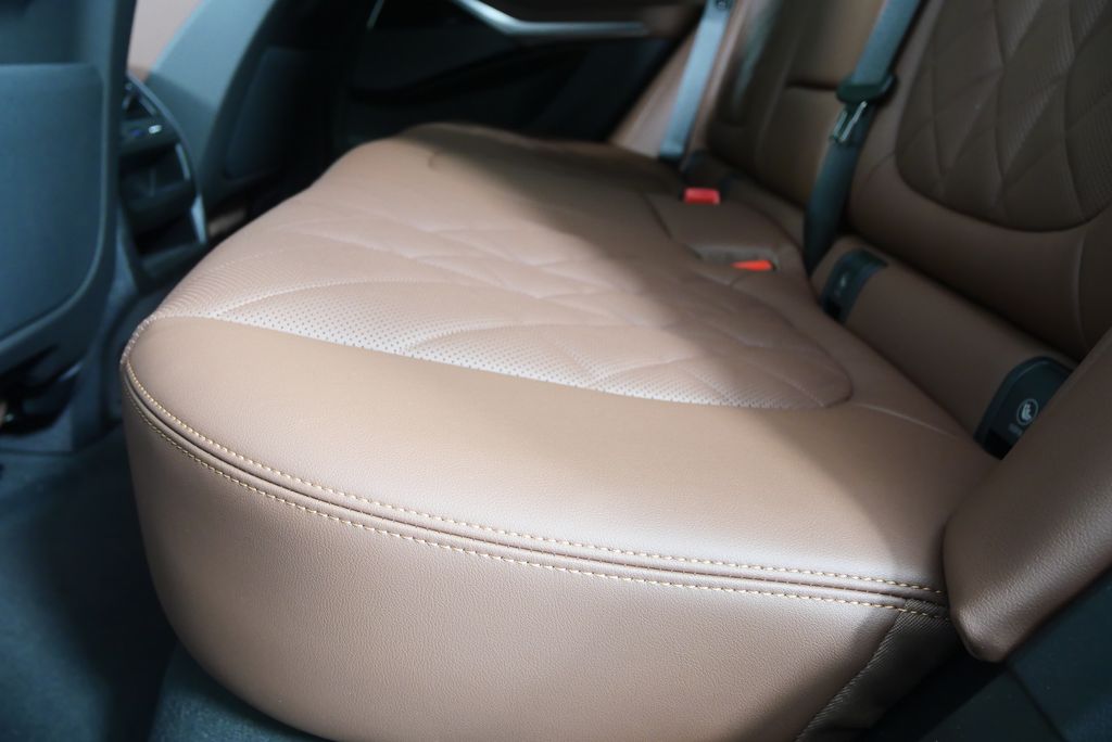 Thumbnail: 2026 BMW X5 - 15