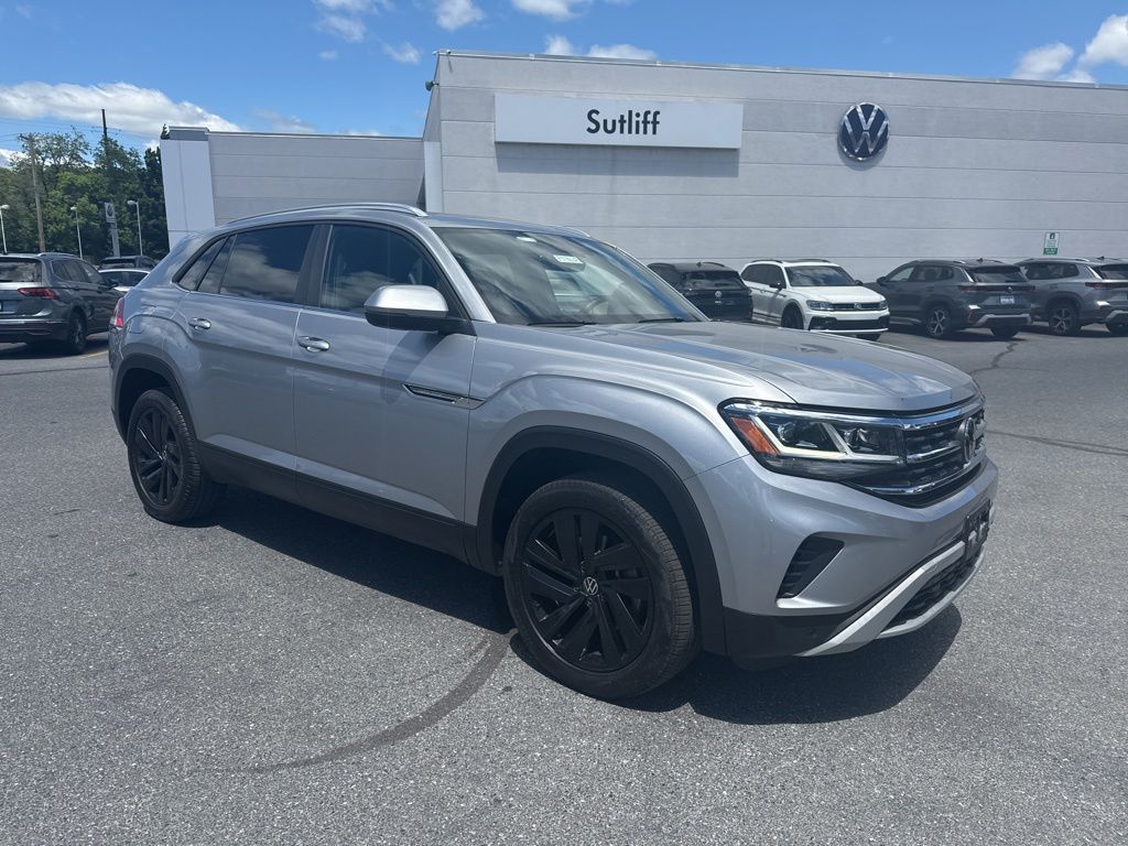 2023 Volkswagen Atlas Cross Sport 2.0T SE w/Technology Silver at Subaru and VW of Moon Township
