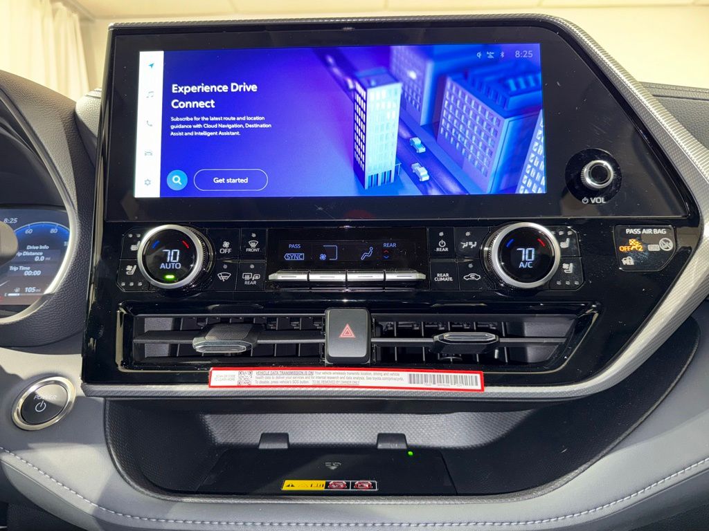 Thumbnail: 2025 Toyota Highlander - 29