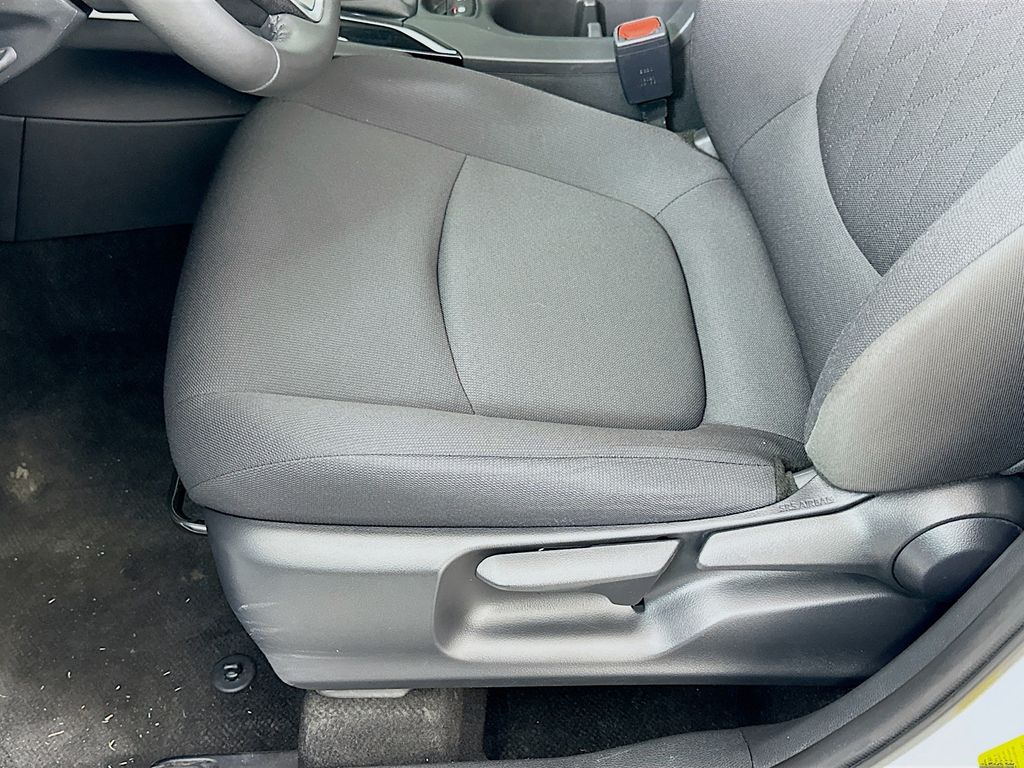 Thumbnail: 2024 Toyota Corolla Cross - 19