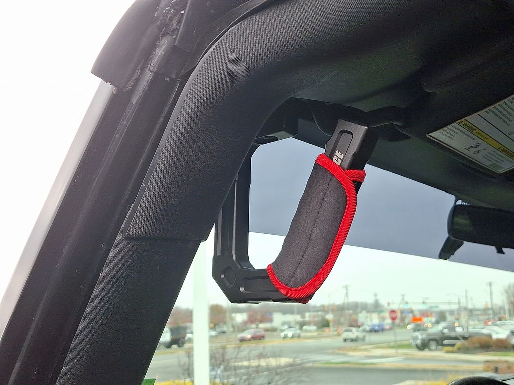 Thumbnail: 2017 Jeep Wrangler - 28