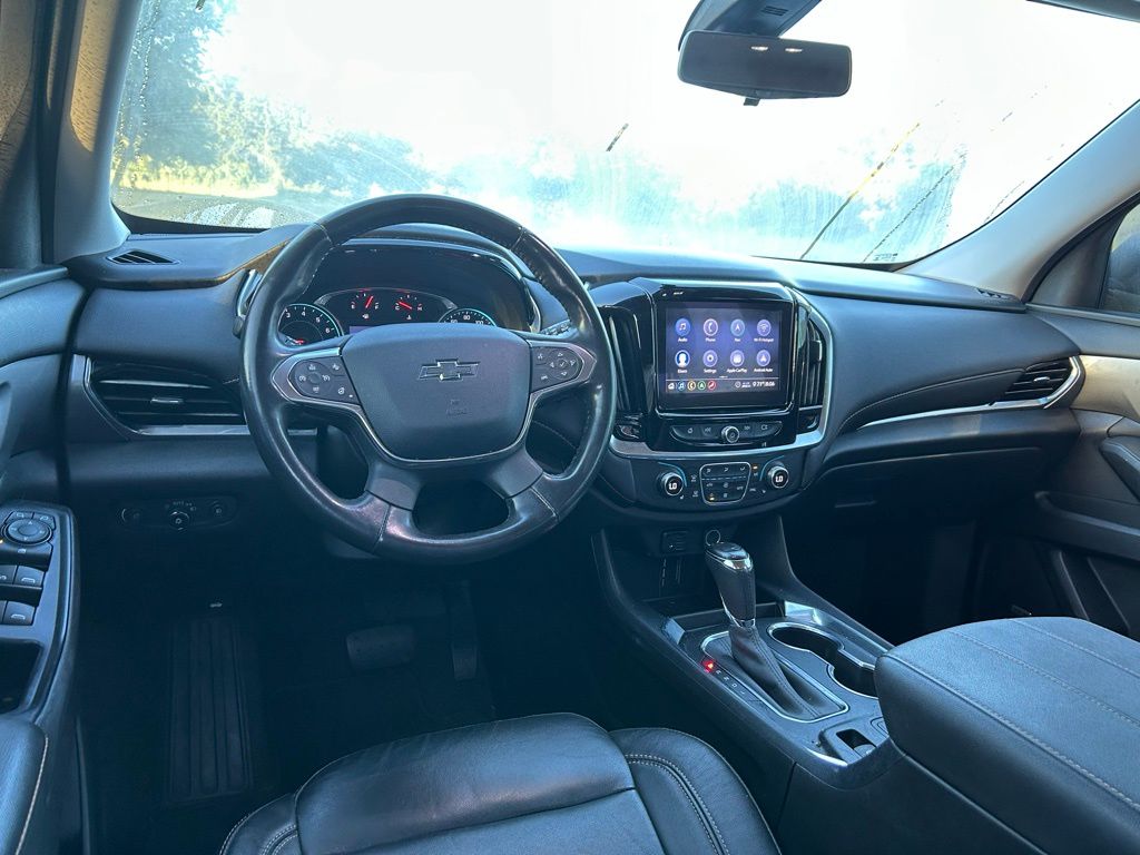 Thumbnail: 2020 Chevrolet Traverse - 12
