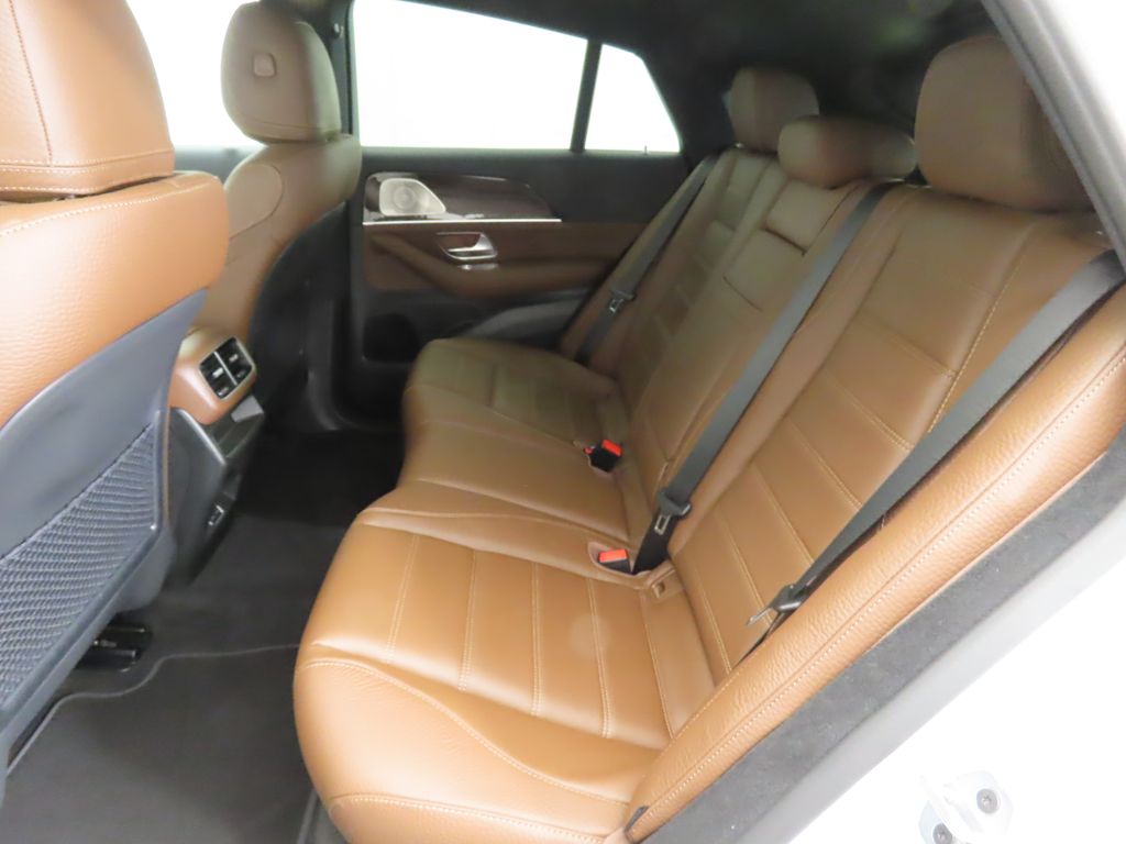 Thumbnail: 2026 Mercedes-Benz GLE - 21