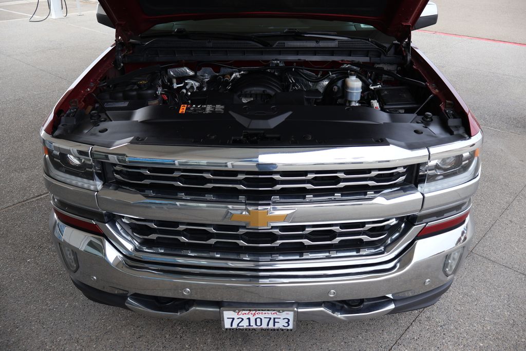 2018 Chevrolet Silverado 1500 LTZ 32