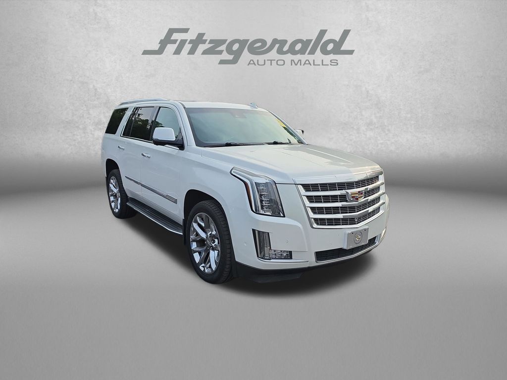  2017 Cadillac Escalade Luxury 4WD   