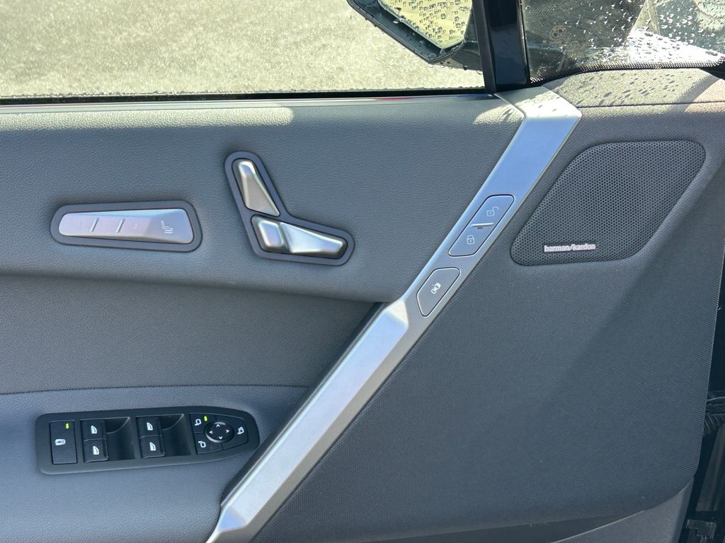 Thumbnail: 2026 BMW iX - 12