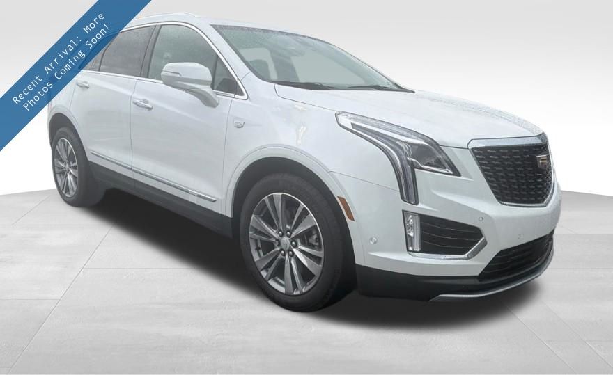 Crystal White Tricoat 2025 Cadillac XT5 Premium Luxury AWD SUV / Crossover Four-Wheel Drive 9-Speed Automatic