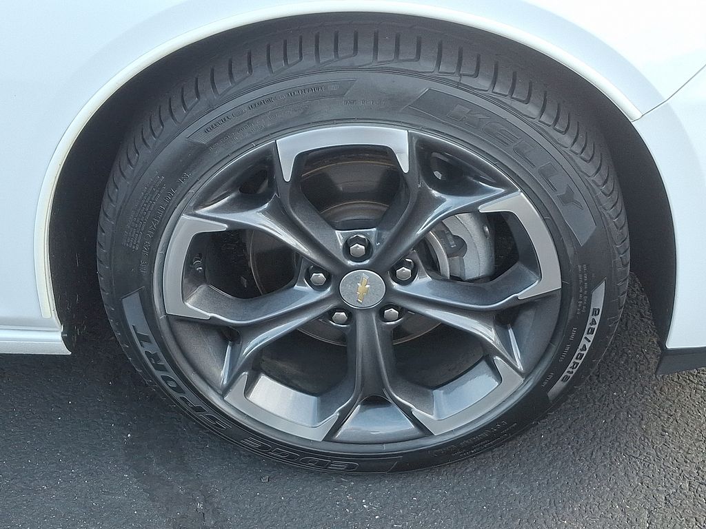 Thumbnail: 2022 Chevrolet Malibu - 8