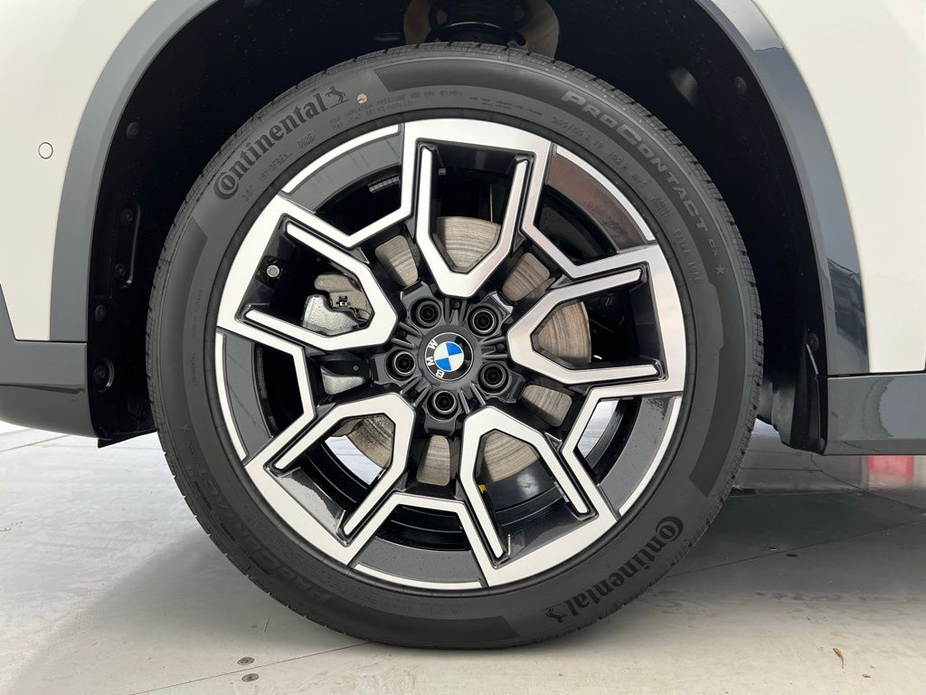 2025 BMW X1 xDrive28i 23