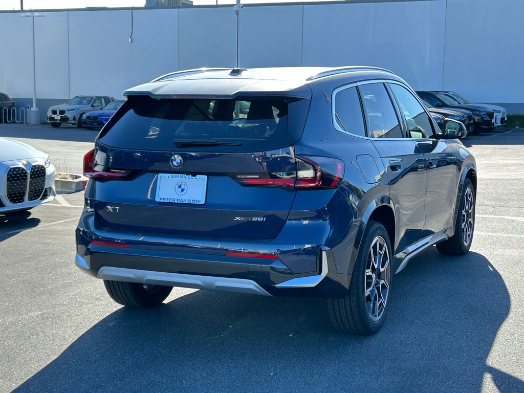 Thumbnail: 2026 BMW X1 - 5