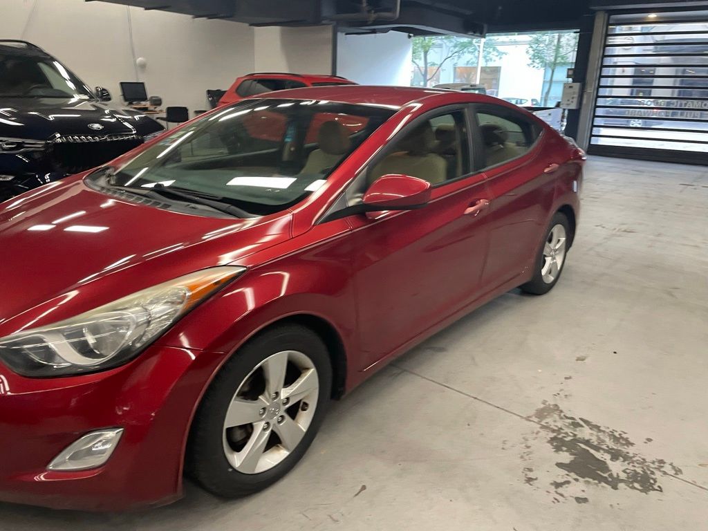 2013 Hyundai Elantra GLS 8