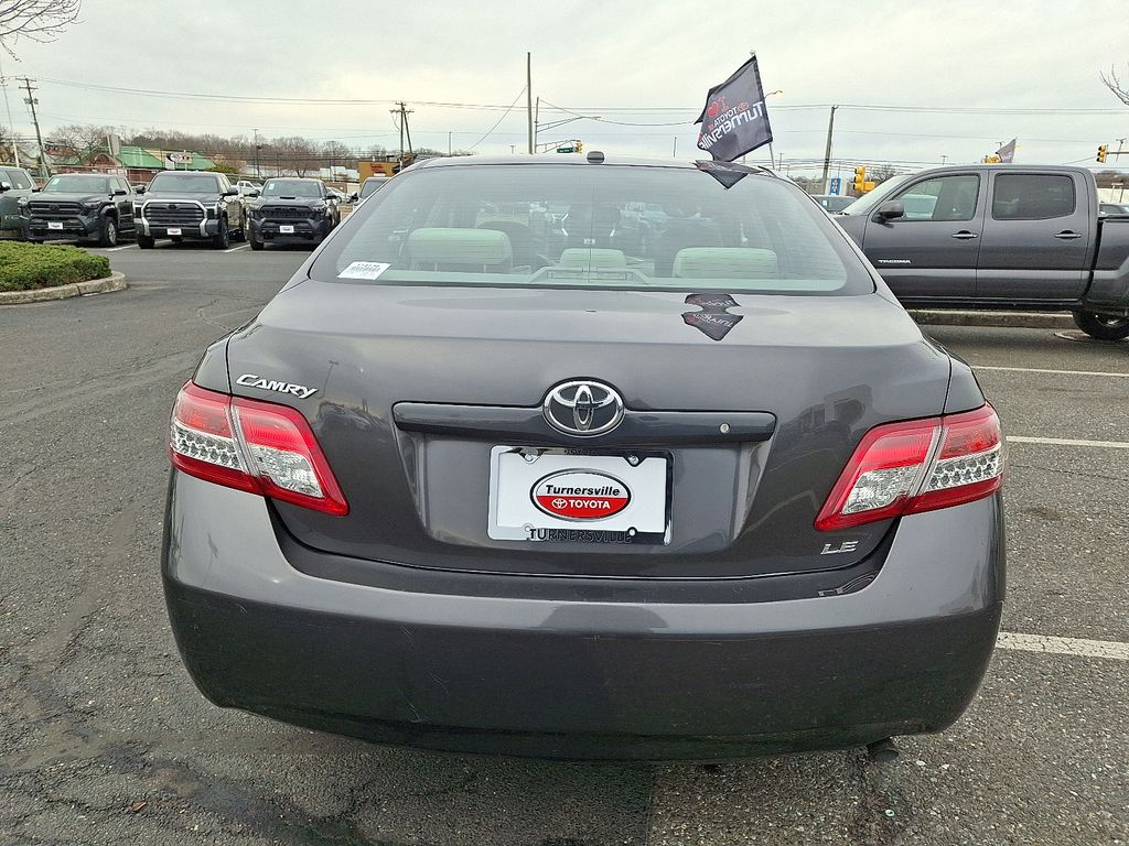 Thumbnail: 2010 Toyota Camry - 5