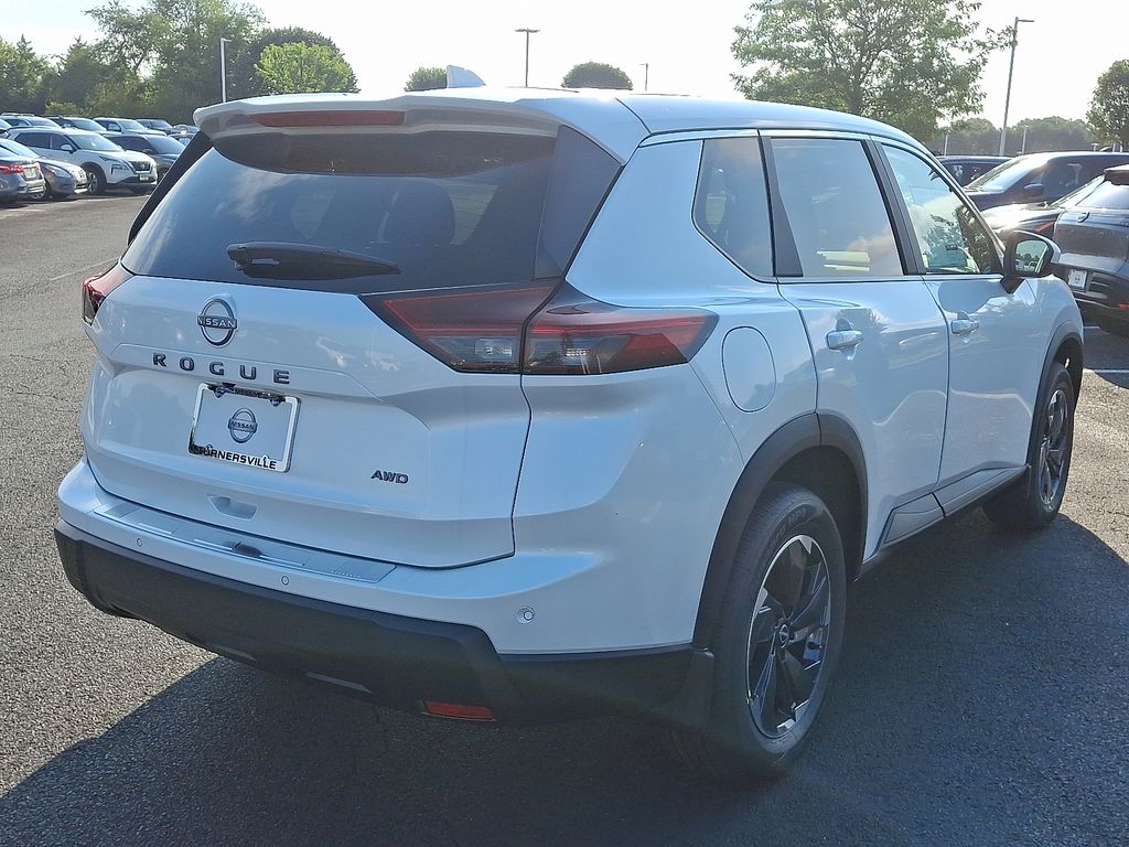 Thumbnail: 2026 Nissan Rogue - 4