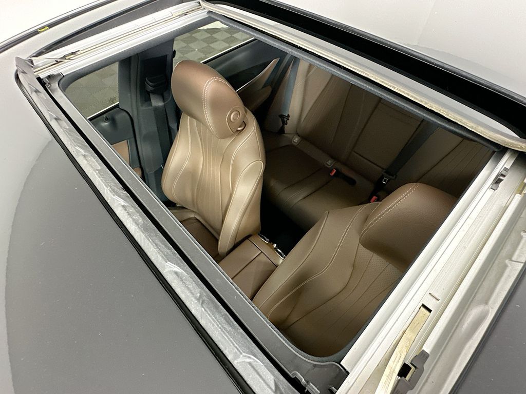 Thumbnail: 2021 Mercedes-Benz E-Class - 22