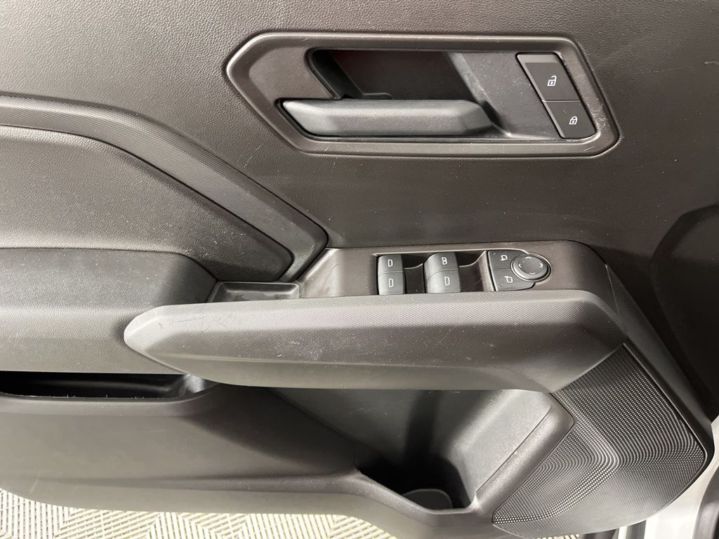 Thumbnail: 2025 Chevrolet Colorado - 24