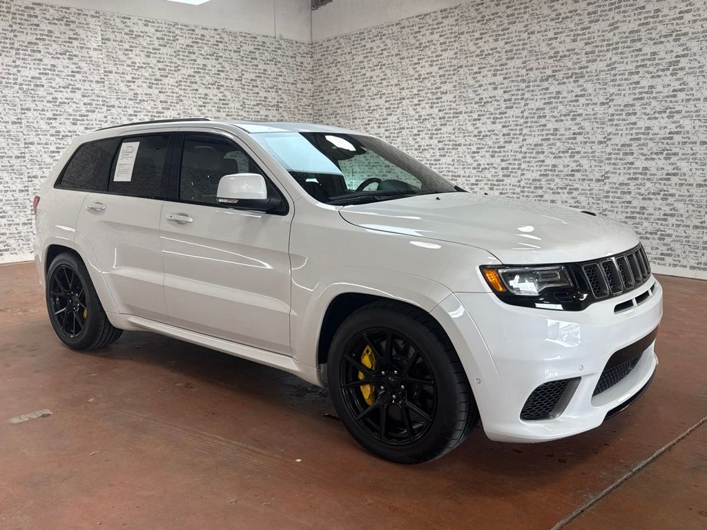 White (Ivory 3-Coat) 2018 Jeep Grand Cherokee SUV / Crossover Four-Wheel Drive 8-Speed Automatic