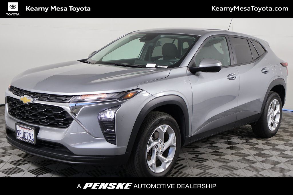 Thumbnail: 2024 Chevrolet Trax - 1
