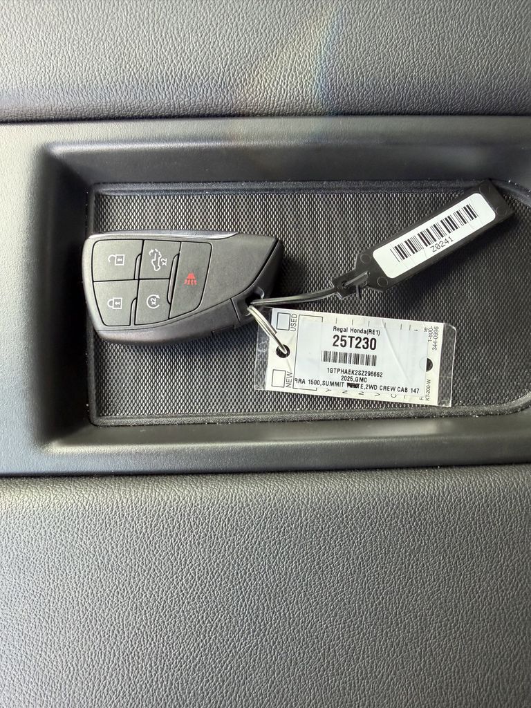 new 2025 GMC Sierra 1500 car, priced at $40,097