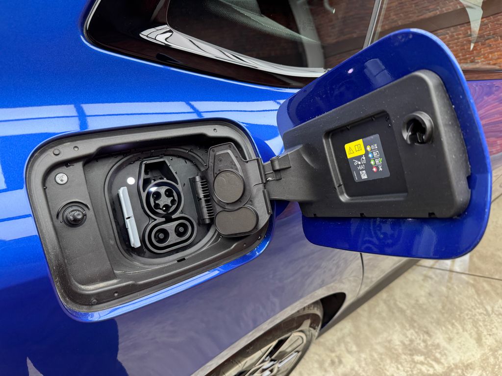 New 2026 Blue BMW xDrive40 image 29