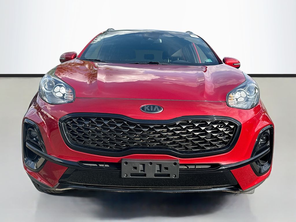 Used 2022 Red Kia Nightfall image 2