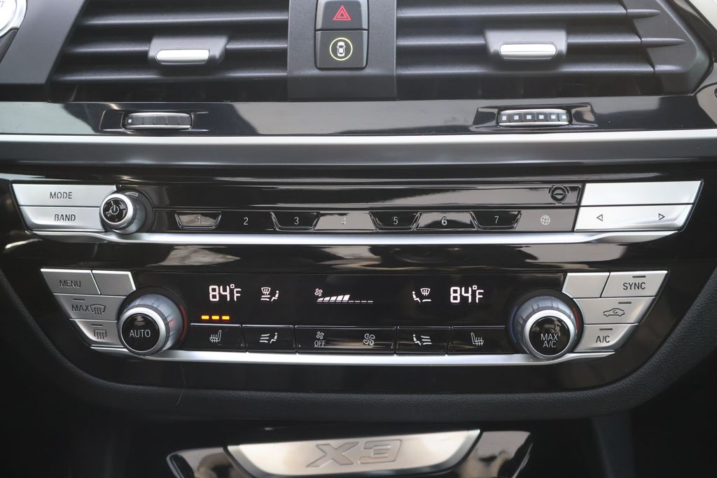 Thumbnail: 2021 BMW X3 - 17