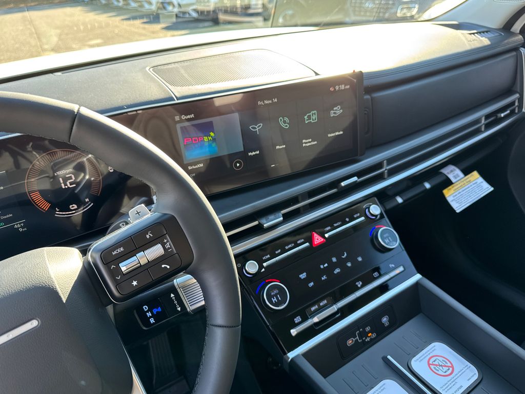 New 2026 White Hyundai SE image 18