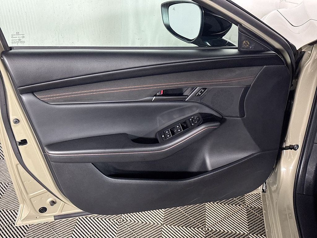 2025 Mazda Mazda3 2.5 Carbon Turbo