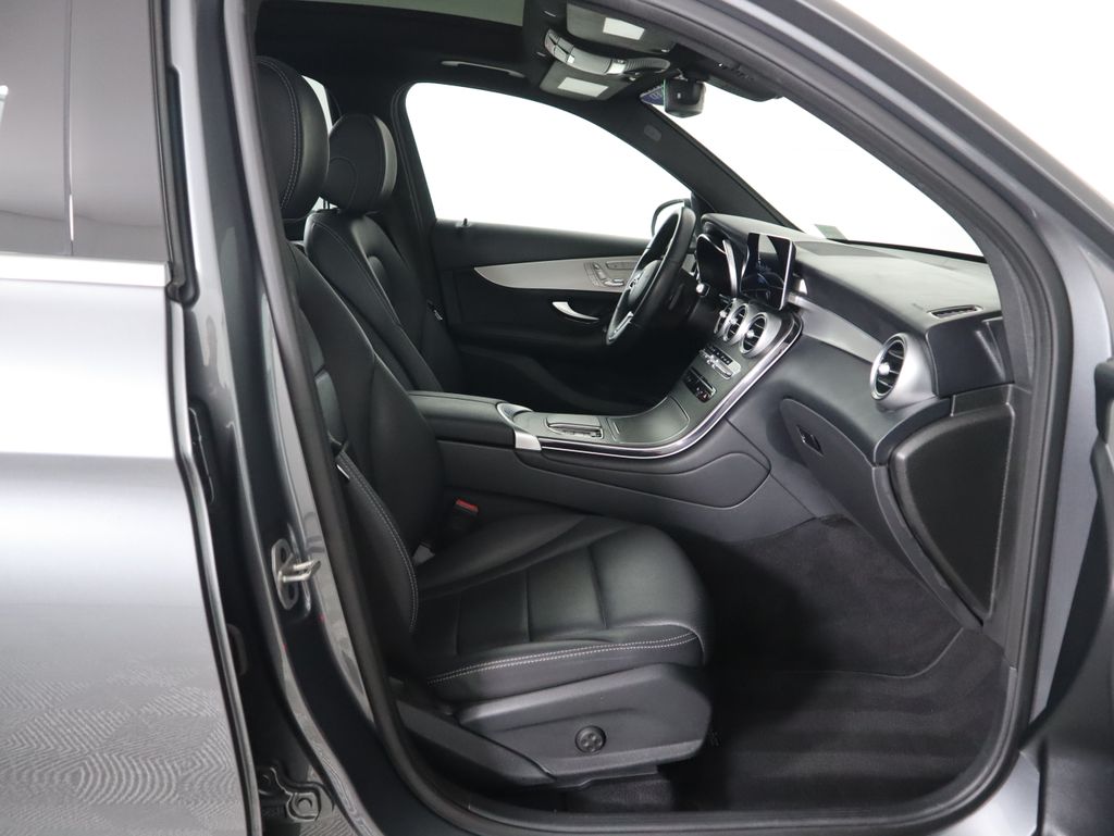 Thumbnail: 2021 Mercedes-Benz GLC - 20