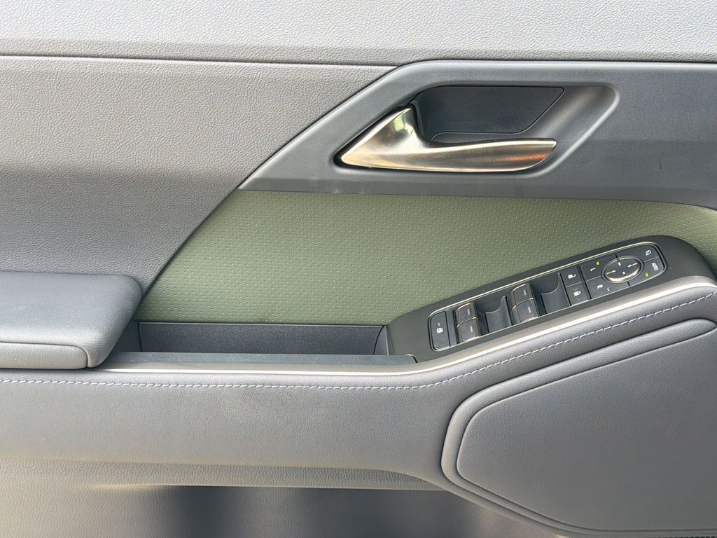 Thumbnail: 2024 Lexus GX - 29