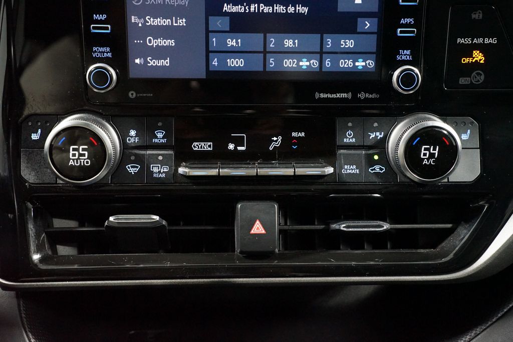 Thumbnail: 2022 Toyota Highlander - 19