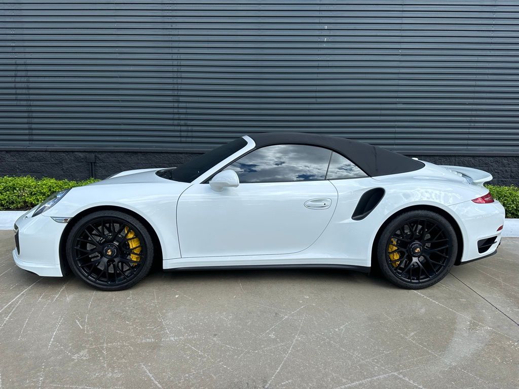 Thumbnail: 2014 Porsche 911 - 2