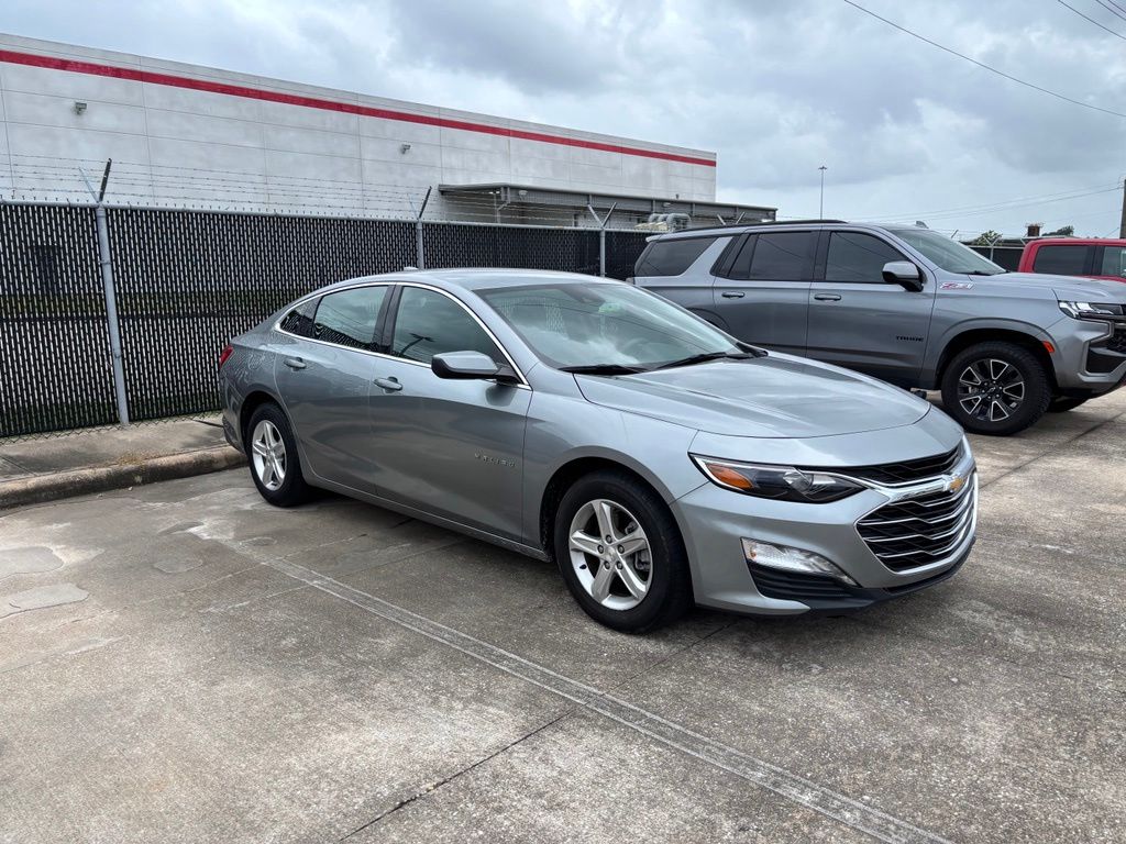 2024 Chevrolet Malibu LT - 2