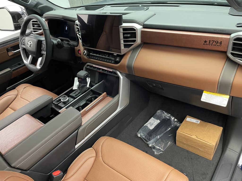 Thumbnail: 2025 Toyota Sequoia - 17