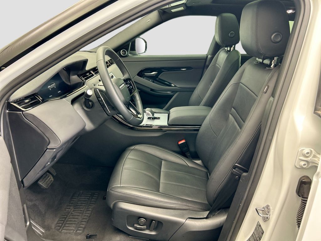 Thumbnail: 2025 Land Rover Range Rover Evoque - 18