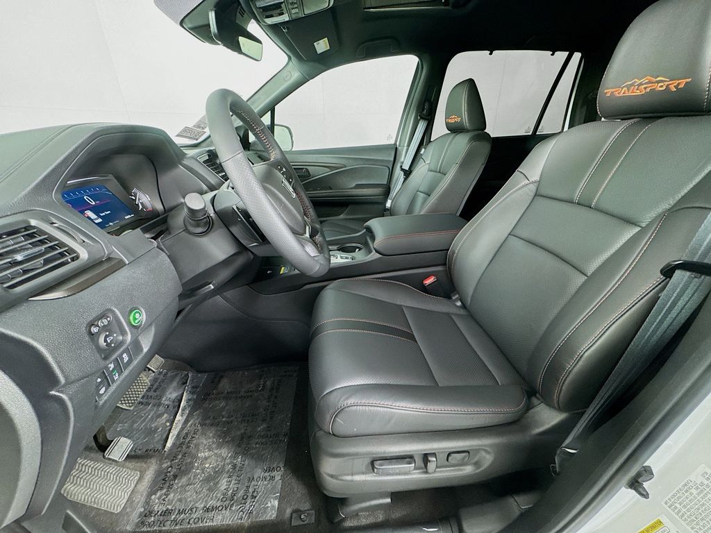 2025 Honda Passport TrailSport photo